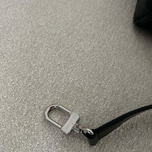 LIKE NEW Louis Vuitton ✩ Keepall Bandoulière 55 in Damier Graphite - Picture 15 of 16